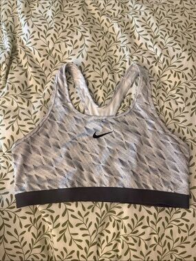 Nike DRI-FIT Sports Bra